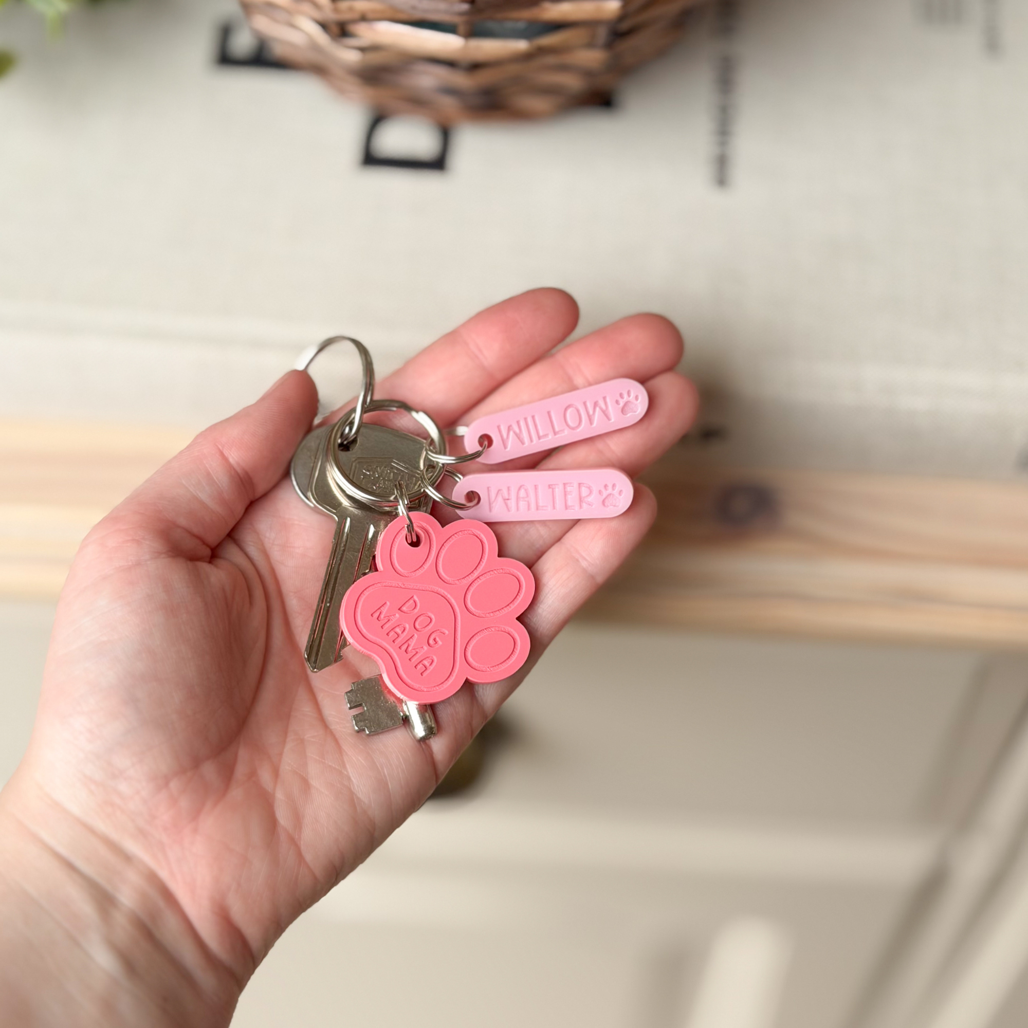 Dog Mama Paw Print Keyring - Image 3