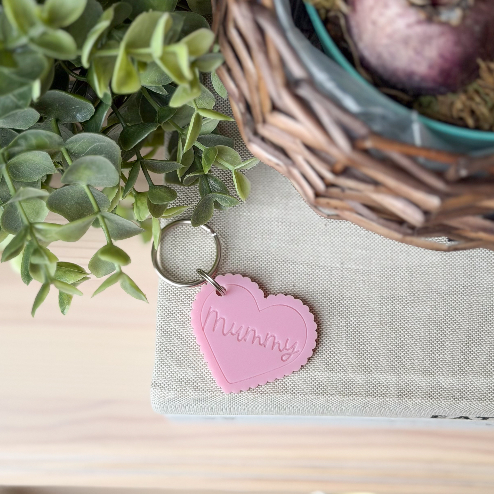 Scalloped Heart Keyring - Image 2
