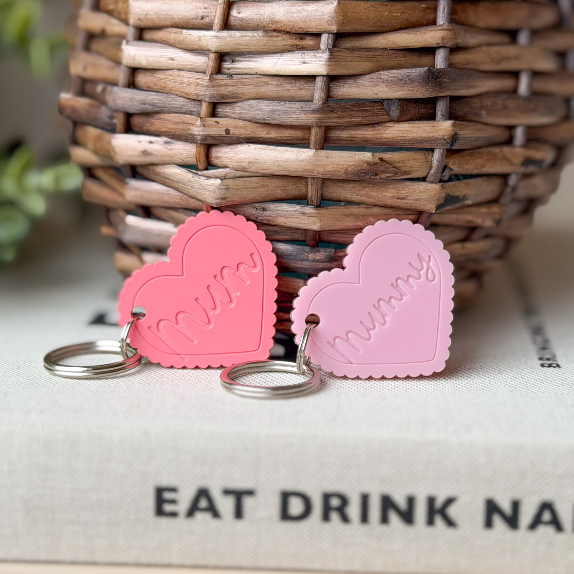 Scalloped Heart Keyring - Image 11