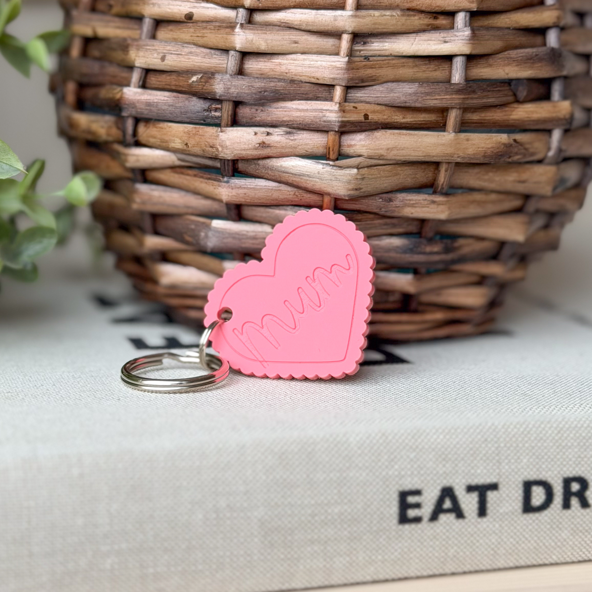 Scalloped Heart Keyring - Image 10